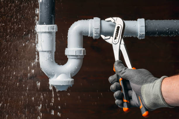 Professional Sewer Line Repair technician working in Mechanicsburg, IL